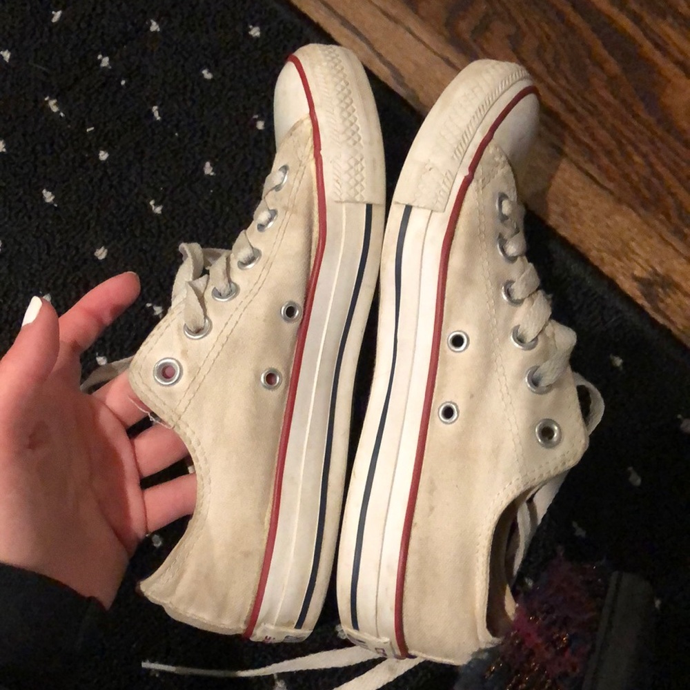 Converse🤍 - Picture 7 of 7